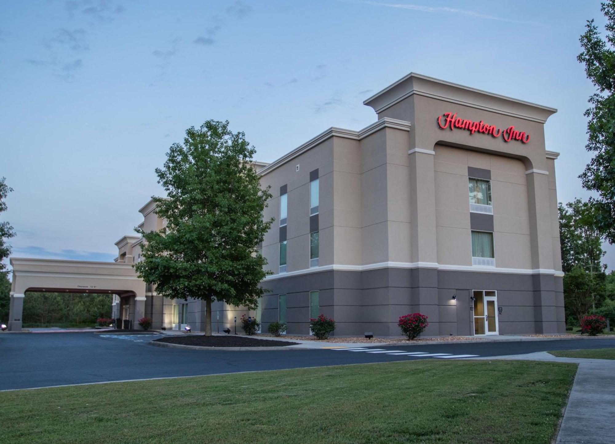 Hampton Inn Gloucester Eksteriør billede